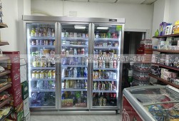 冷藏柜-深圳福田区便利店三门风冷分体机展示柜选购